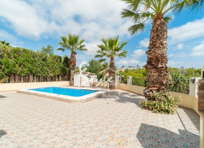 Resale - Villa - Orihuela Costa  - Villamartin