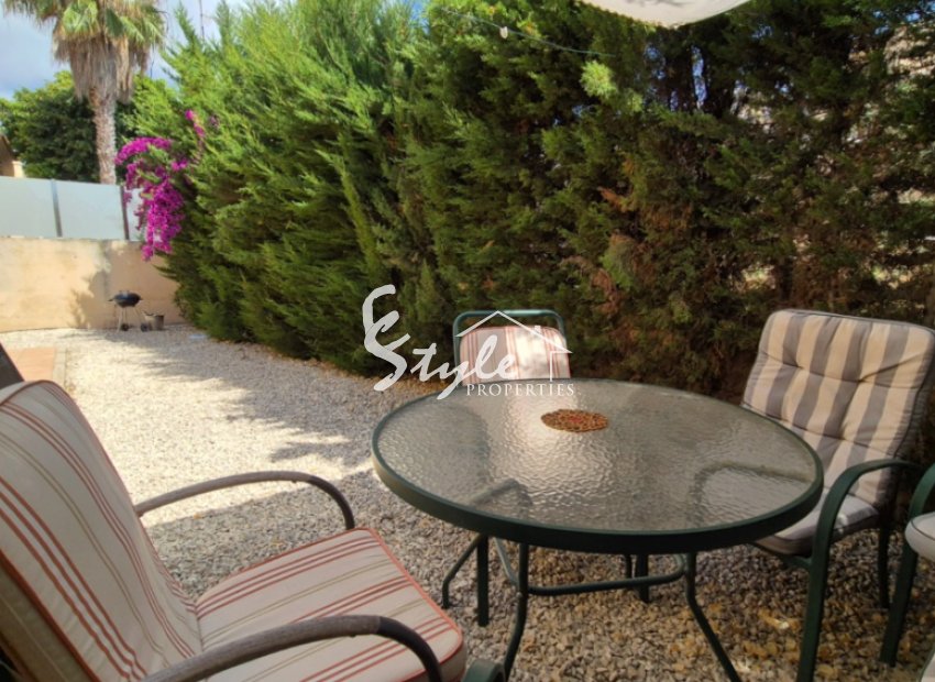 Resale - Villa - Orihuela Costa  - Villamartin