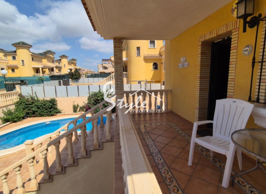 Resale - Villa - Orihuela Costa  - Villamartin