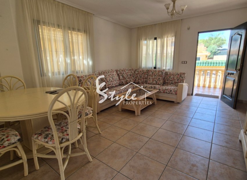 Resale - Villa - Orihuela Costa  - Villamartin