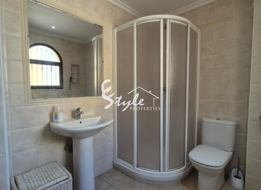 Resale - Villa - Orihuela Costa  - Villamartin