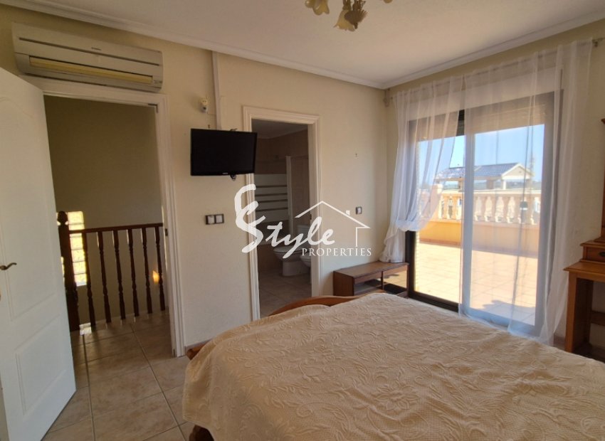 Resale - Villa - Orihuela Costa  - Villamartin