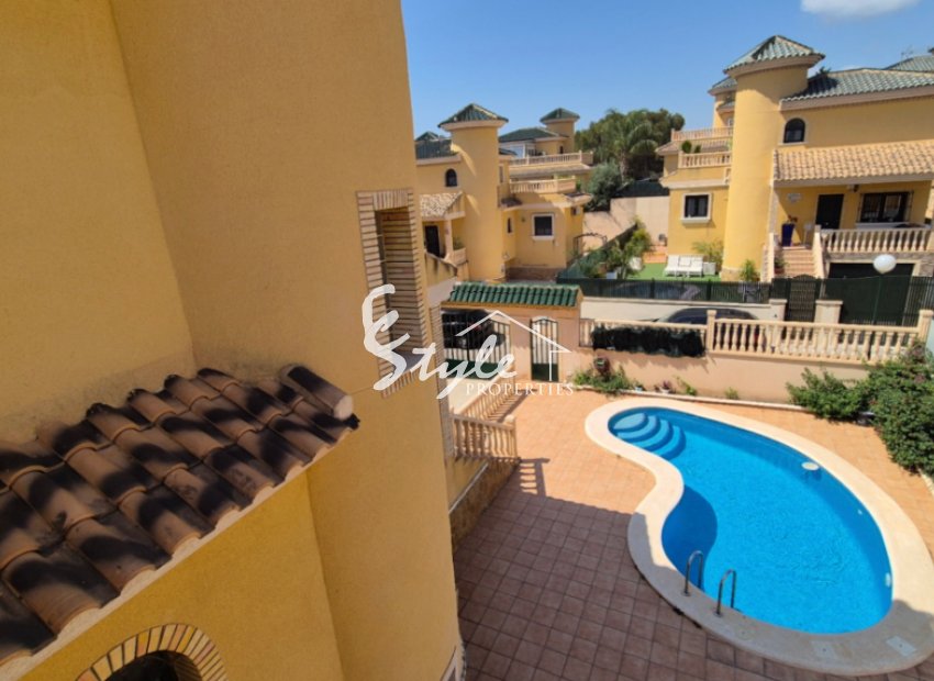 Resale - Villa - Orihuela Costa  - Villamartin