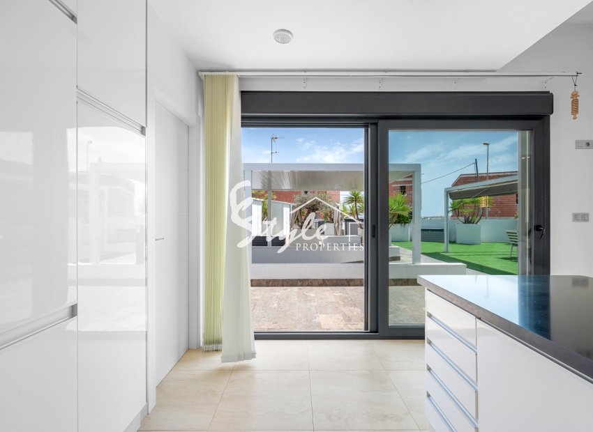 Resale - Villa - Orihuela Costa  - Villamartin