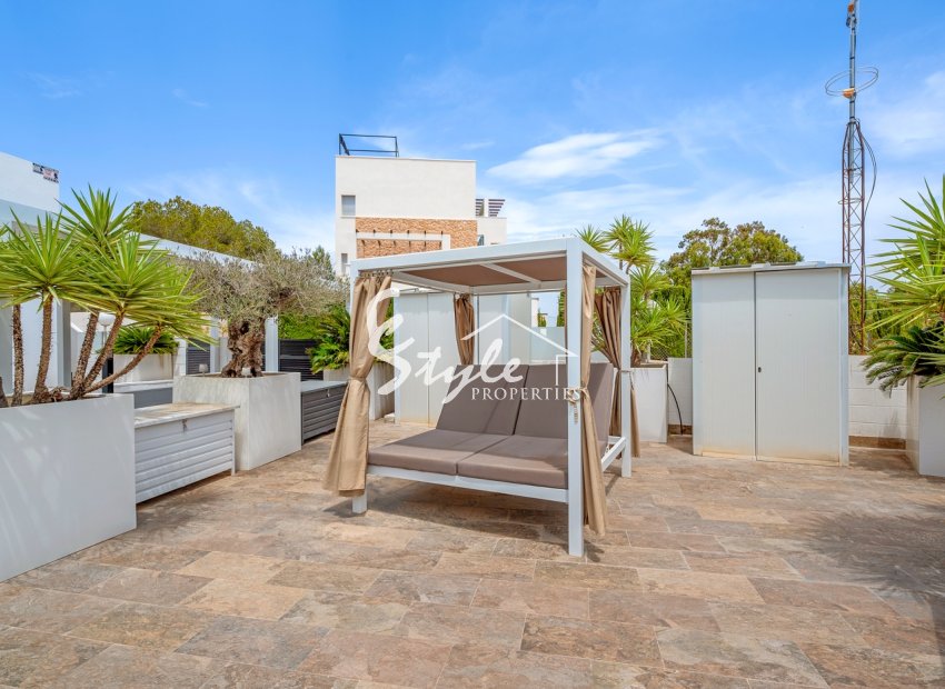 Resale - Villa - Orihuela Costa  - Villamartin