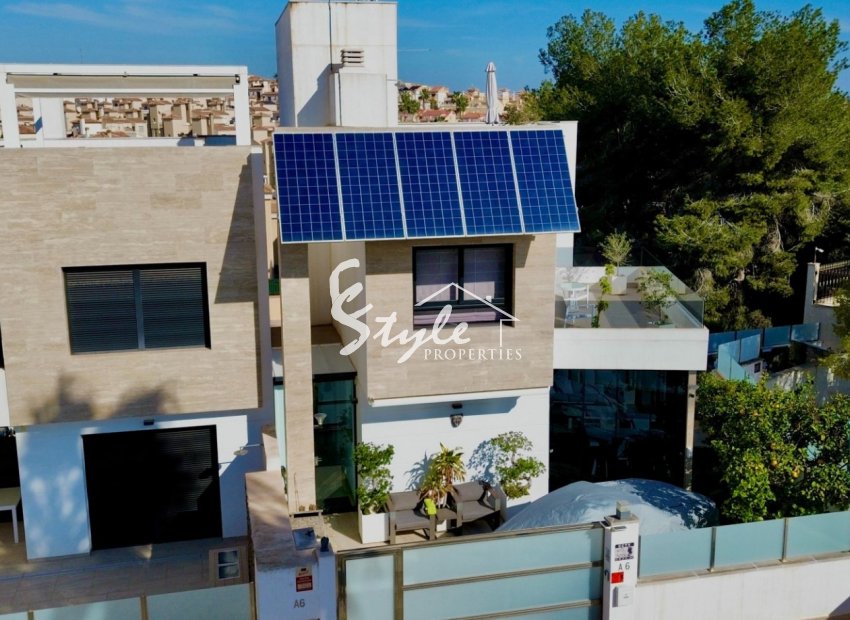 Resale - Villa - Orihuela Costa  - Villamartin