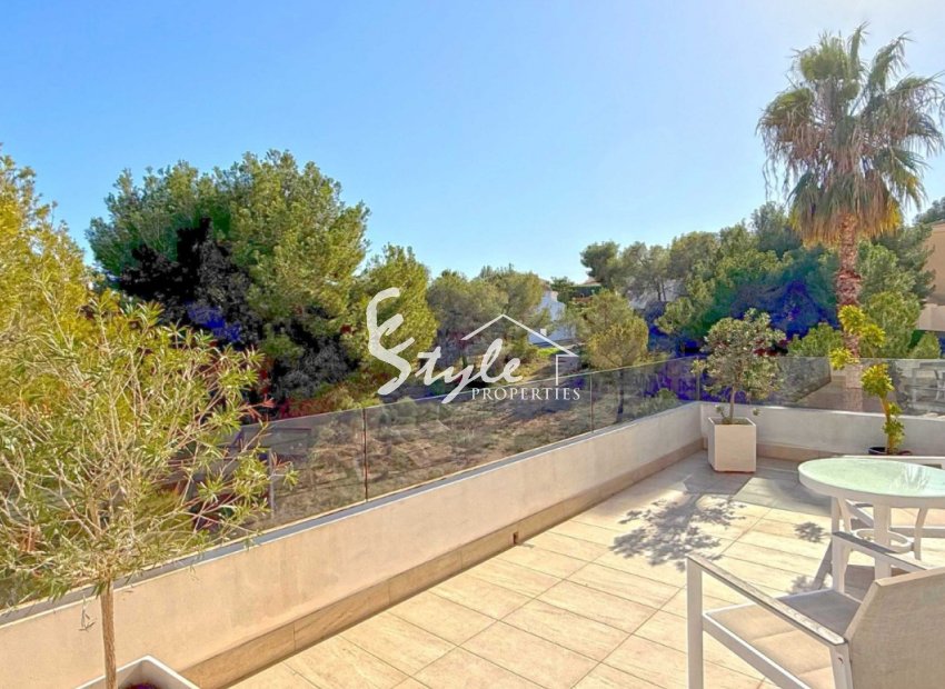 Resale - Villa - Orihuela Costa  - Villamartin