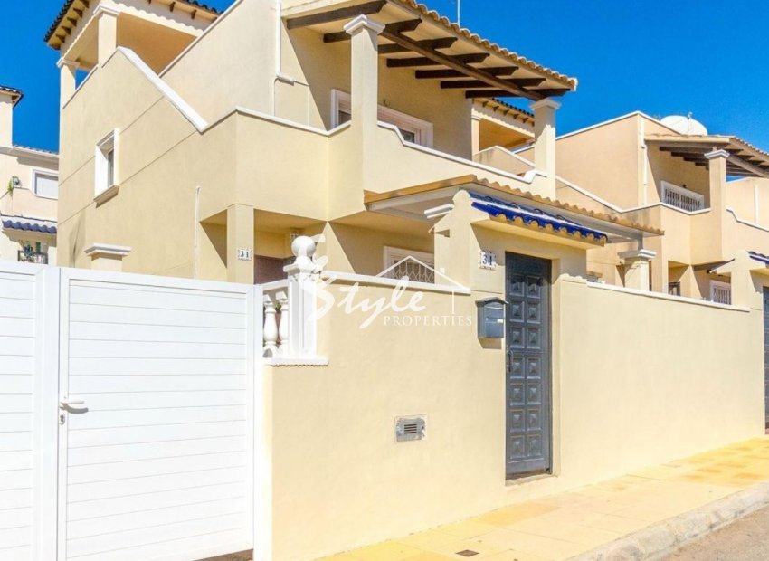 Resale - Villa - Orihuela Costa  - Villamartin