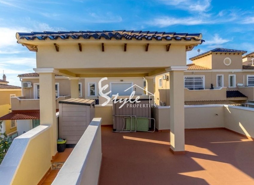 Resale - Villa - Orihuela Costa  - Villamartin