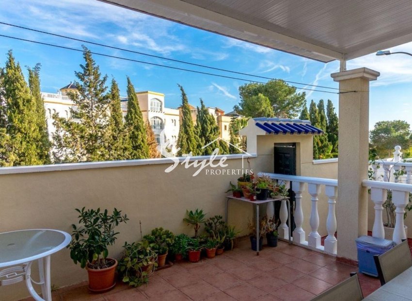 Resale - Villa - Orihuela Costa  - Villamartin