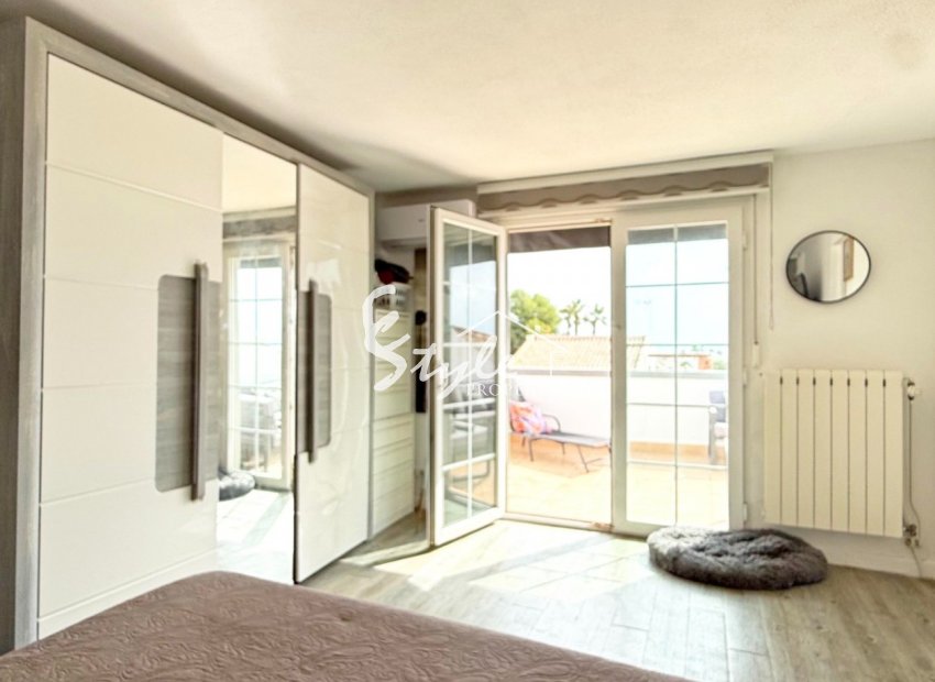 Resale - Villa - Orihuela Costa  - Villamartin