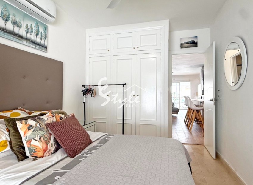 Resale - Villa - Orihuela Costa  - Villamartin