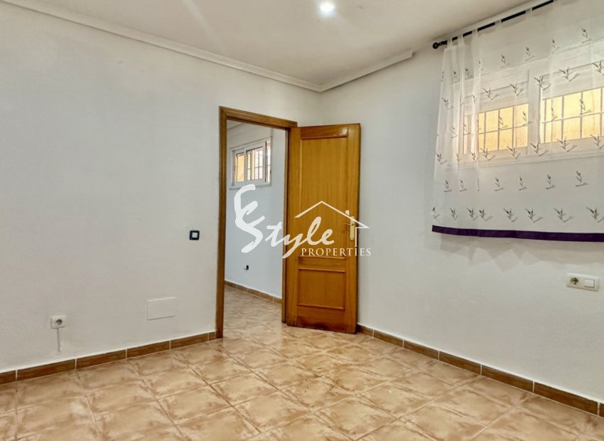 Resale - Villa - Orihuela Costa  - Villamartin