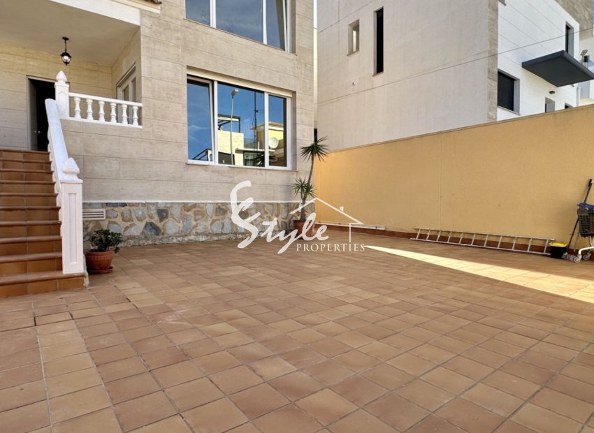 Resale - Villa - Orihuela Costa  - Villamartin