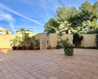 Resale - Villa - Orihuela Costa  - Villamartin