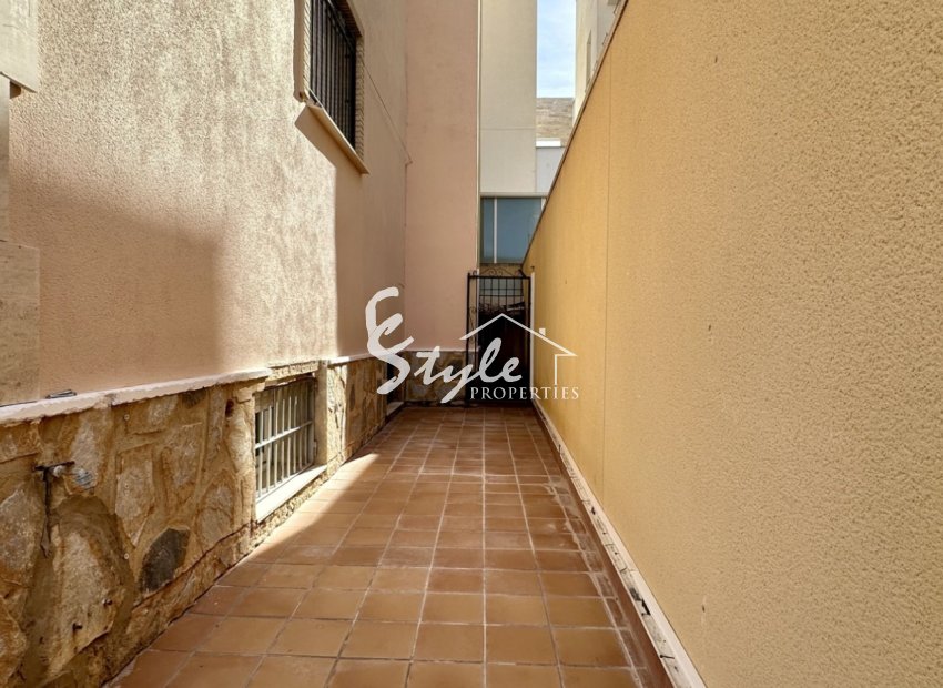 Resale - Villa - Orihuela Costa  - Villamartin