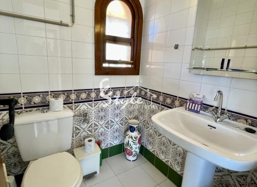 Resale - Villa - Orihuela Costa  - Villamartin