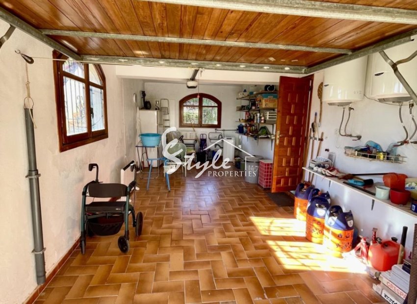 Resale - Villa - Orihuela Costa  - Villamartin