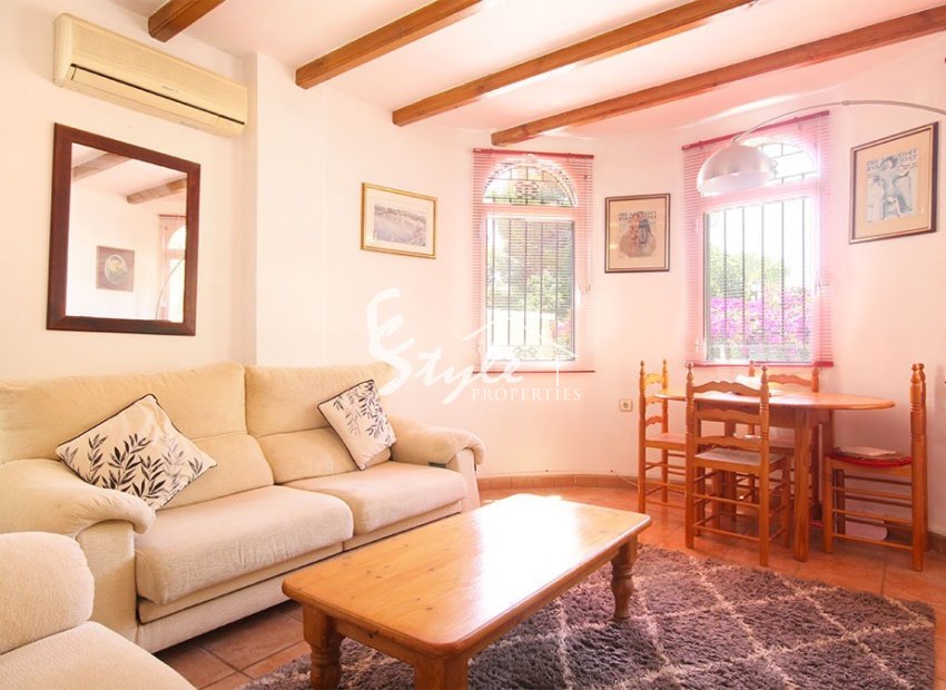 Resale - Villa - Orihuela-Costa - Villamartin