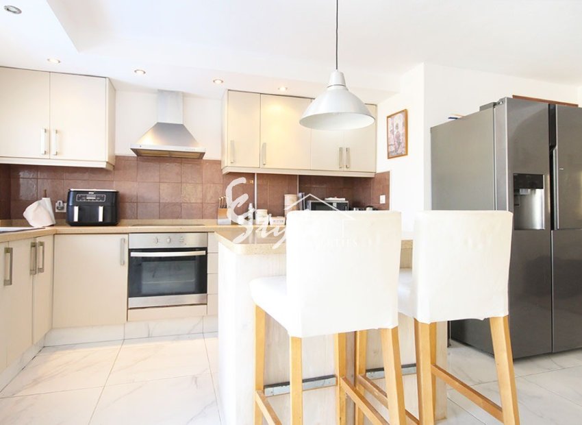 Resale - Villa - Orihuela-Costa - Villamartin