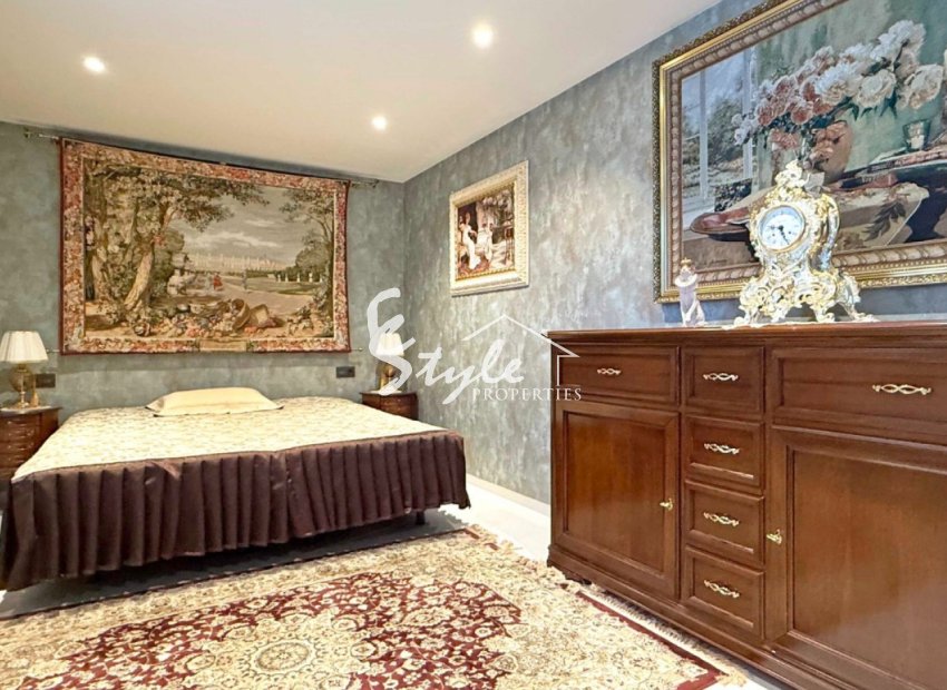 Resale - Villa - Orihuela-Costa - Villamartin