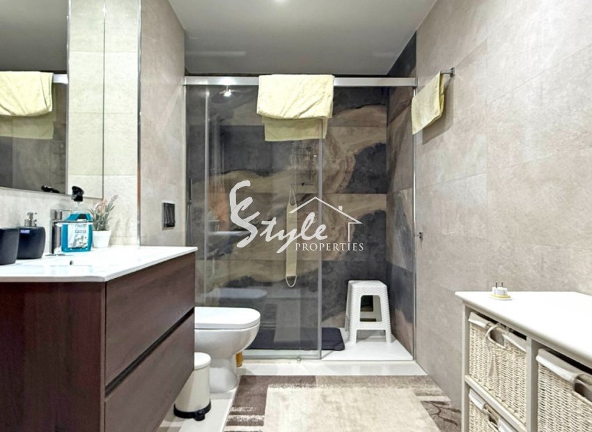 Resale - Villa - Orihuela-Costa - Villamartin