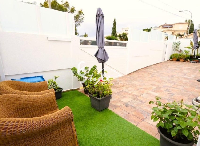 Resale - Villa - Orihuela-Costa - Villamartin