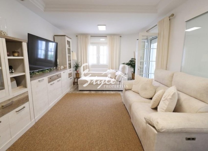 Resale - Villa - Orihuela-Costa - Villamartin