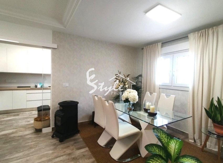 Resale - Villa - Orihuela-Costa - Villamartin