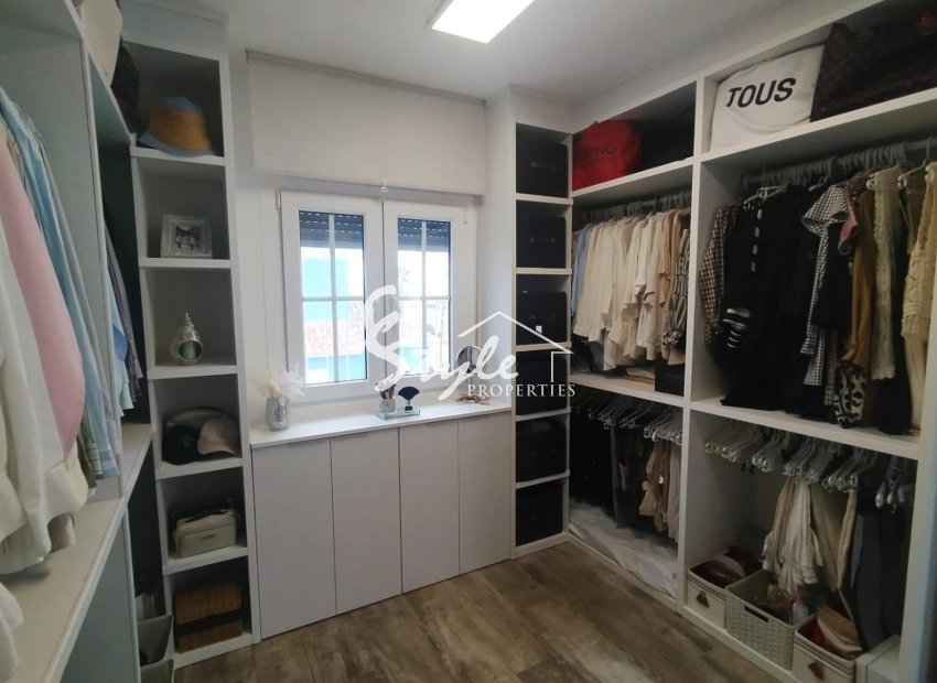 Resale - Villa - Orihuela-Costa - Villamartin