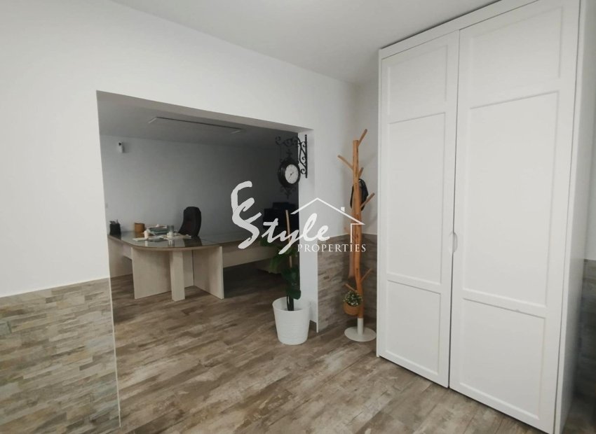 Resale - Villa - Orihuela-Costa - Villamartin