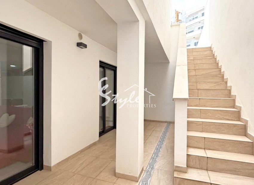 Resale - Villa - Orihuela-Costa - Villamartin