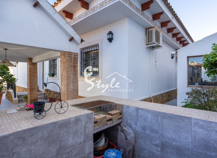 Resale - Villa - Orihuela-Costa - Villas Andrea