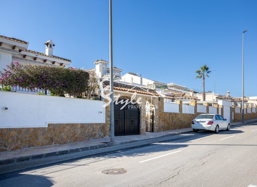 Resale - Villa - Orihuela-Costa - Villas Andrea