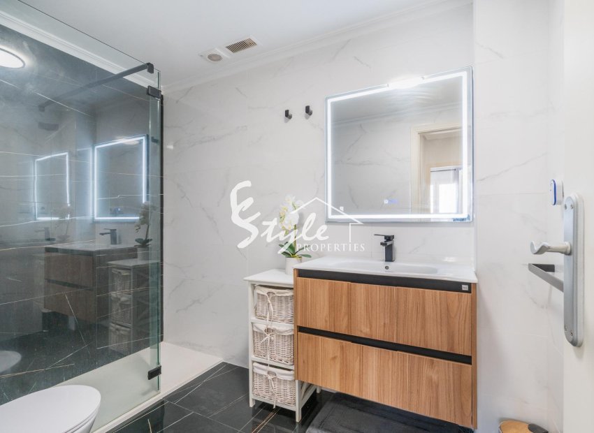 Resale - Villa - Orihuela-Costa - Zeniamar-Horizonte-La Campana