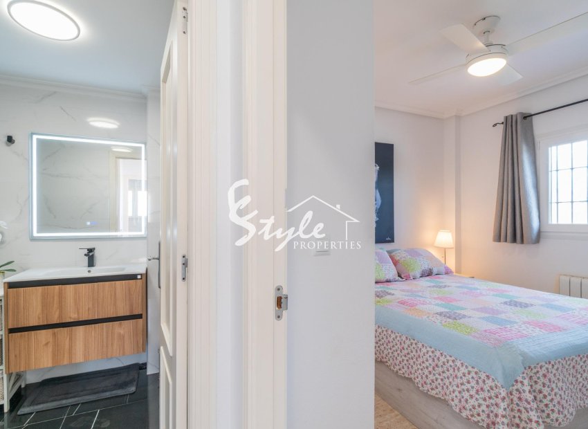 Resale - Villa - Orihuela-Costa - Zeniamar-Horizonte-La Campana