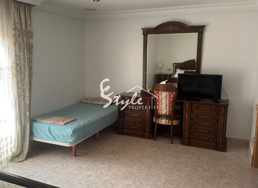 Resale - Villa - Orihuela