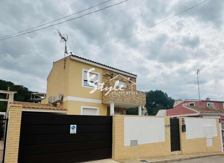 Resale - Villa - Pilar de la Horadada - Pinar de Campoverde