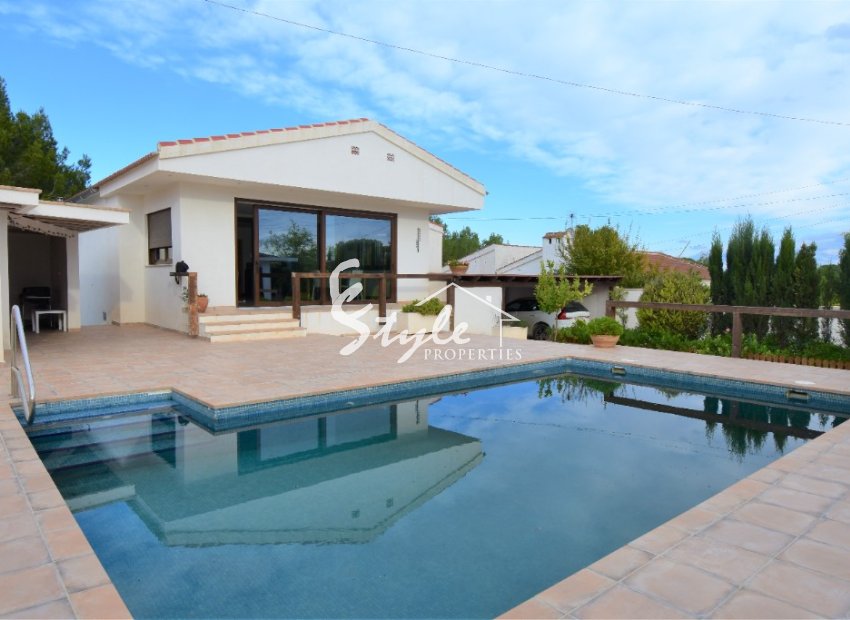 Resale - Villa - Pinar De Campoverde