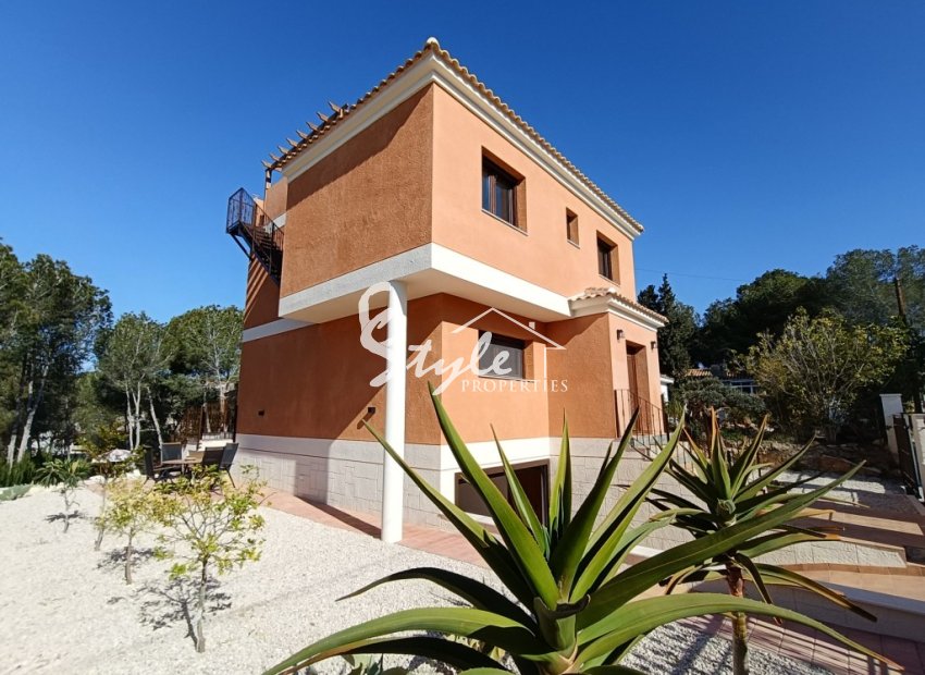 Resale - Villa - Pinar De Campoverde