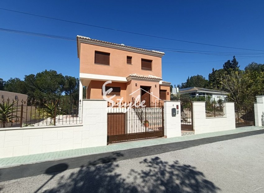Resale - Villa - Pinar De Campoverde