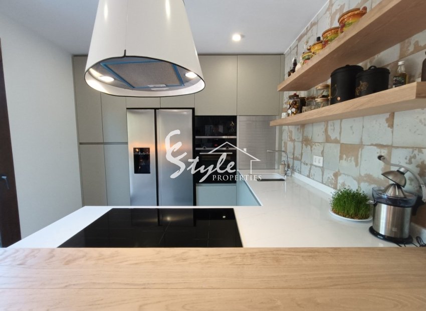 Resale - Villa - Pinar De Campoverde