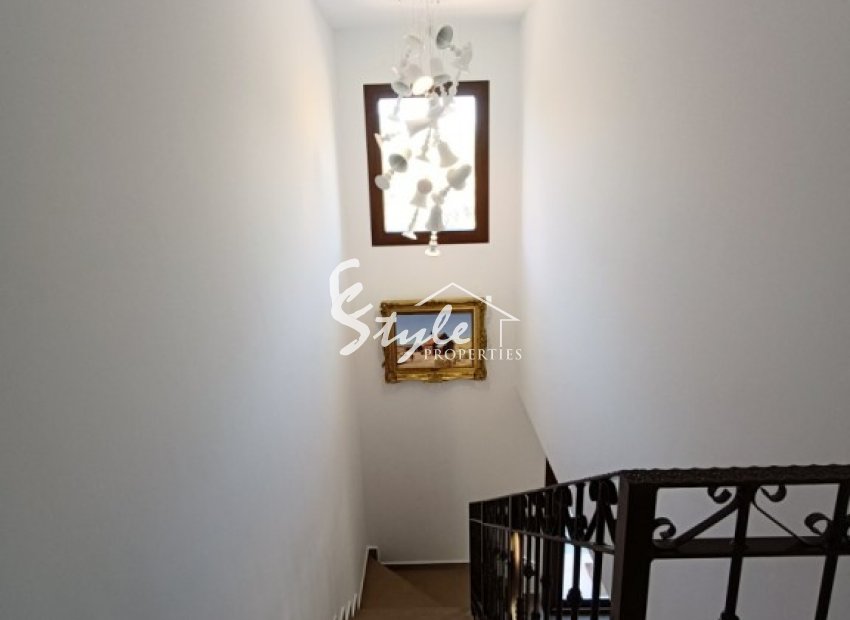 Resale - Villa - Pinar De Campoverde