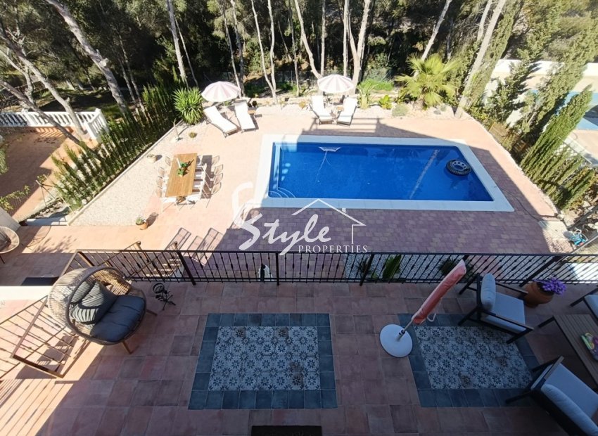 Resale - Villa - Pinar De Campoverde