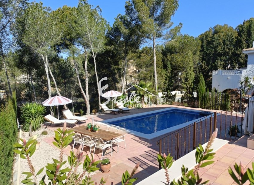 Resale - Villa - Pinar De Campoverde