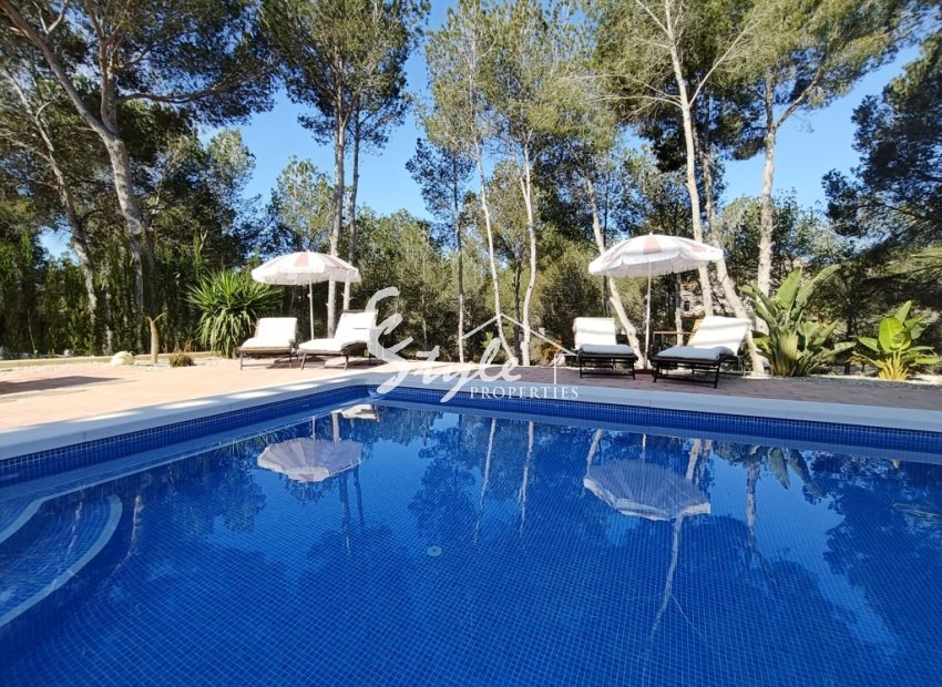 Resale - Villa - Pinar De Campoverde