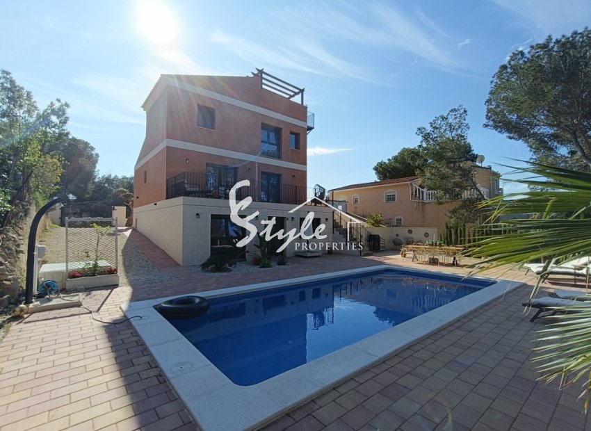 Resale - Villa - Pinar De Campoverde