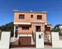 Resale - Villa - Pinar De Campoverde