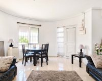 Resale - Villa - Pinar De Campoverde