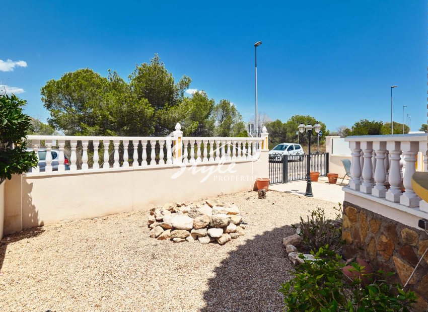 Resale - Villa - Pinar De Campoverde